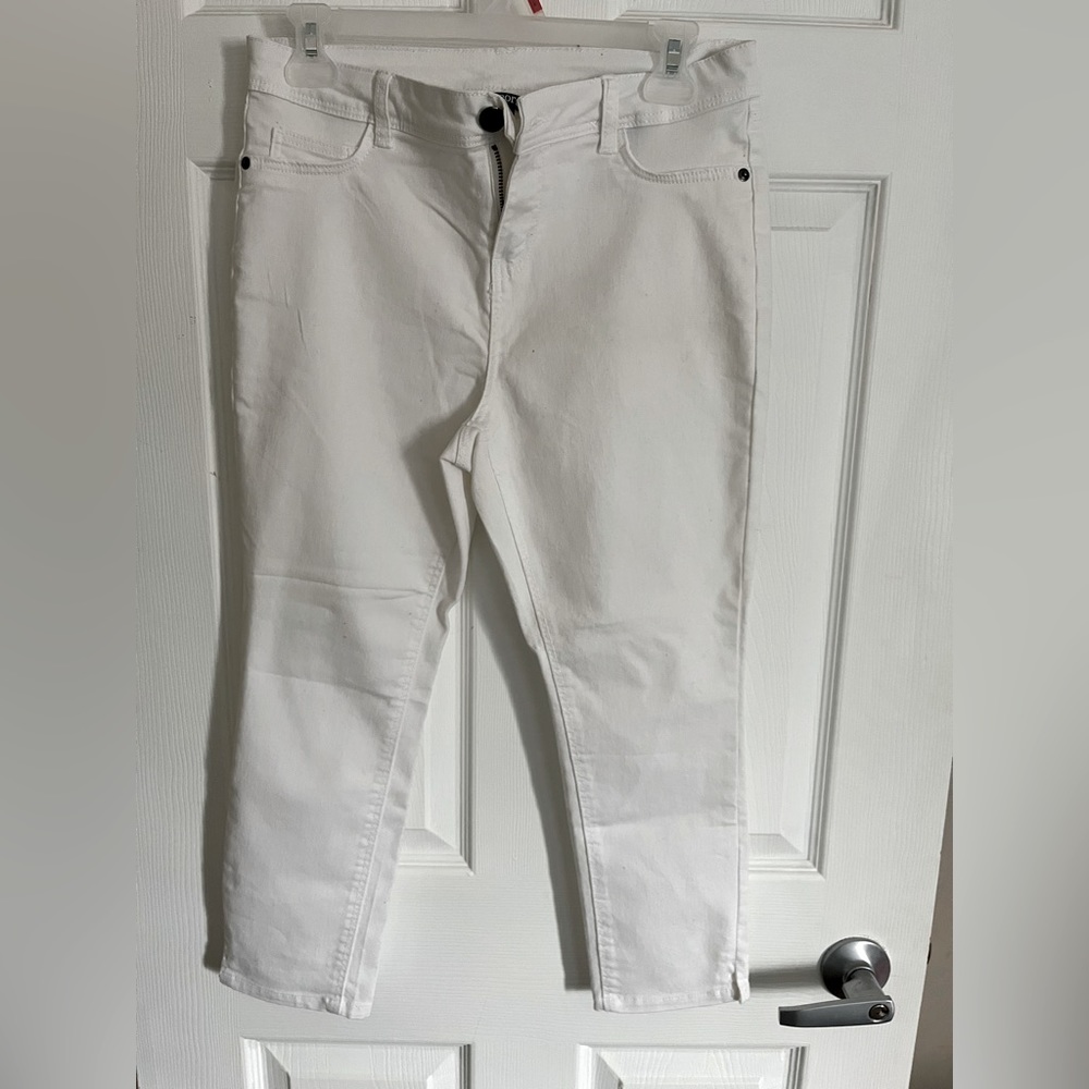 White capris. Never been worn.